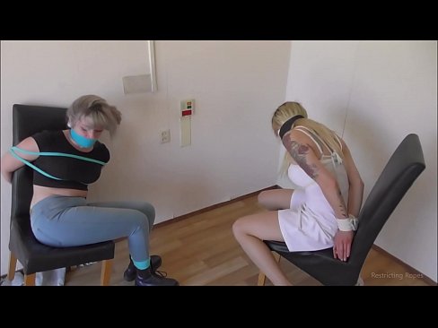 ❤️ Závislá / svázaná a s roubíkem / dáma v nesnázích ❤️❌ Sex video u nás ️❤