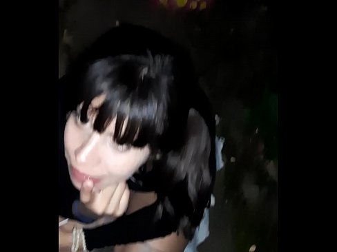 ❤️ Na ulici zduřelý penis výměnou za bonbóny ❤️❌ Sex video u nás ️❤
